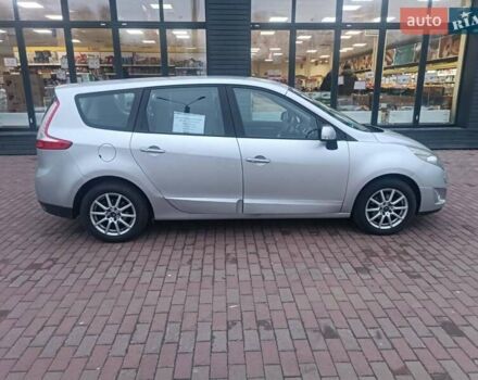 Рено Гранд Сценик, объемом двигателя 2 л и пробегом 238 тыс. км за 7550 $, фото 2 на Automoto.ua