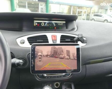 Рено Гранд Сценик, объемом двигателя 1.5 л и пробегом 247 тыс. км за 8200 $, фото 15 на Automoto.ua