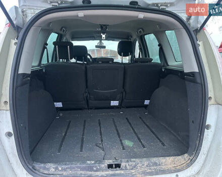 Рено Гранд Сценик, объемом двигателя 0 л и пробегом 134 тыс. км за 4950 $, фото 14 на Automoto.ua