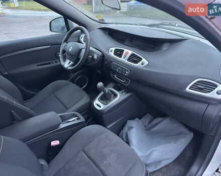 Рено Гранд Сценик, объемом двигателя 0 л и пробегом 134 тыс. км за 4950 $, фото 13 на Automoto.ua