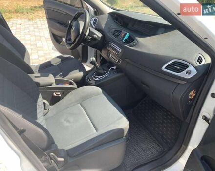 Рено Гранд Сценик, об'ємом двигуна 1.46 л та пробігом 308 тис. км за 6800 $, фото 21 на Automoto.ua