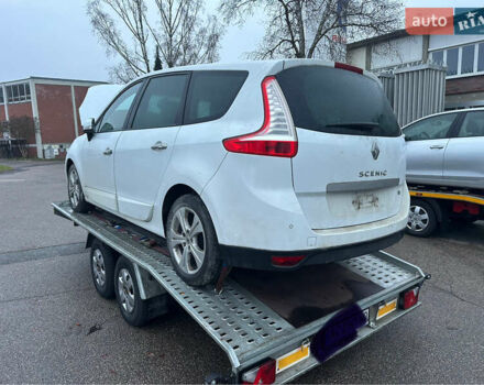 Рено Гранд Сценик, объемом двигателя 0 л и пробегом 134 тыс. км за 4950 $, фото 5 на Automoto.ua