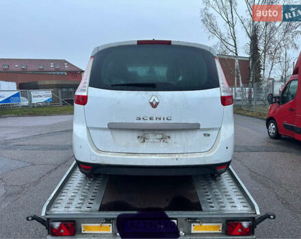 Рено Гранд Сценик, объемом двигателя 0 л и пробегом 134 тыс. км за 4950 $, фото 6 на Automoto.ua