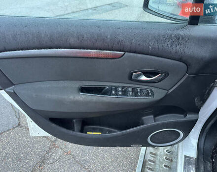 Рено Гранд Сценик, объемом двигателя 0 л и пробегом 134 тыс. км за 4950 $, фото 9 на Automoto.ua