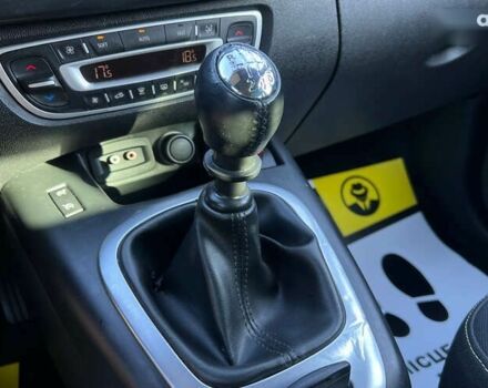 Рено Гранд Сценік, об'ємом двигуна 1.9 л та пробігом 230 тис. км за 7499 $, фото 13 на Automoto.ua