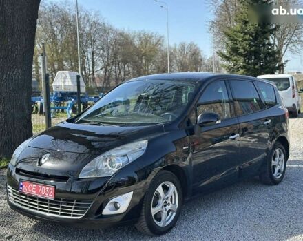 Рено Гранд Сценик, объемом двигателя 2 л и пробегом 180 тыс. км за 8500 $, фото 9 на Automoto.ua