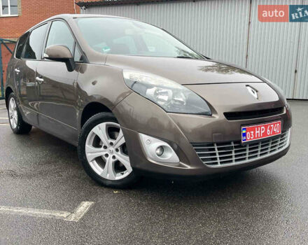 Рено Гранд Сценик, объемом двигателя 1.6 л и пробегом 180 тыс. км за 8200 $, фото 5 на Automoto.ua