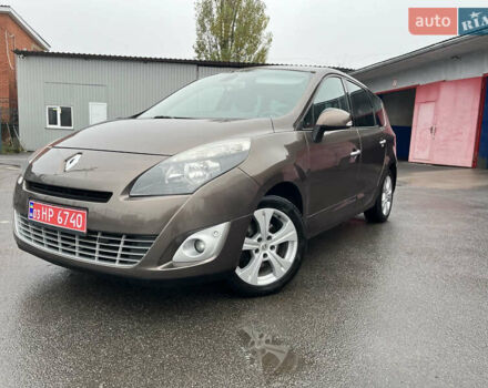 Рено Гранд Сценик, объемом двигателя 1.6 л и пробегом 180 тыс. км за 8200 $, фото 13 на Automoto.ua