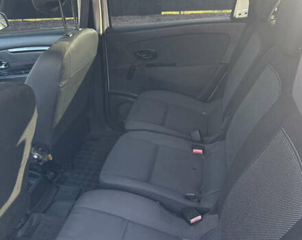 Рено Гранд Сценик, объемом двигателя 0 л и пробегом 395 тыс. км за 5200 $, фото 13 на Automoto.ua