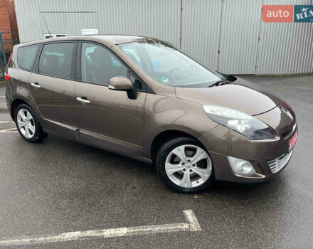 Рено Гранд Сценик, объемом двигателя 1.6 л и пробегом 180 тыс. км за 8200 $, фото 6 на Automoto.ua