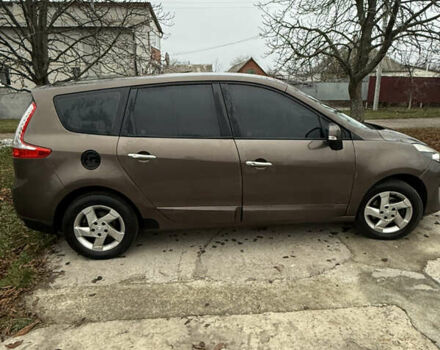 Рено Гранд Сценик, объемом двигателя 1.5 л и пробегом 180 тыс. км за 7350 $, фото 8 на Automoto.ua