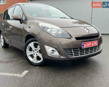 Рено Гранд Сценик, объемом двигателя 1.6 л и пробегом 180 тыс. км за 8200 $, фото 4 на Automoto.ua