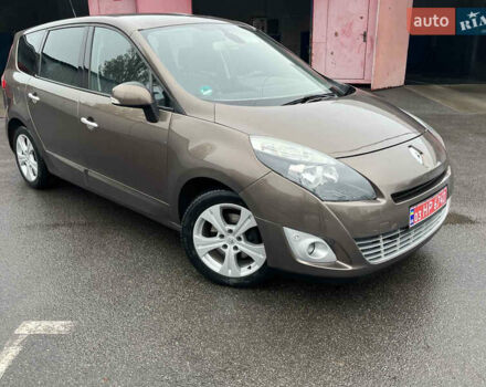 Рено Гранд Сценик, объемом двигателя 1.6 л и пробегом 180 тыс. км за 8200 $, фото 10 на Automoto.ua