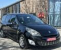 Рено Гранд Сценик, объемом двигателя 2 л и пробегом 180 тыс. км за 8500 $, фото 2 на Automoto.ua