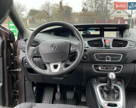 Рено Гранд Сценик, объемом двигателя 1.6 л и пробегом 180 тыс. км за 8200 $, фото 27 на Automoto.ua