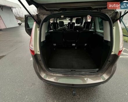 Рено Гранд Сценик, объемом двигателя 1.6 л и пробегом 180 тыс. км за 8200 $, фото 33 на Automoto.ua