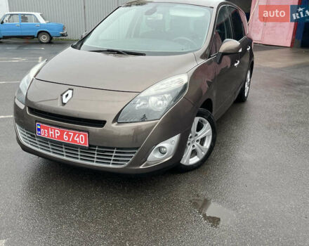 Рено Гранд Сценик, объемом двигателя 1.6 л и пробегом 180 тыс. км за 8200 $, фото 15 на Automoto.ua