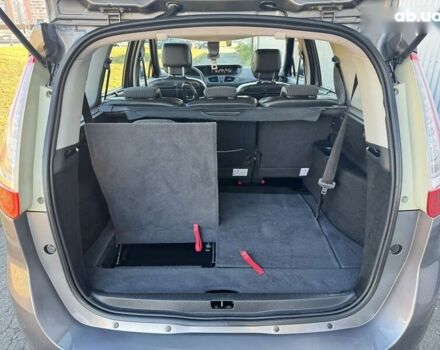 Рено Гранд Сценик, объемом двигателя 1.4 л и пробегом 206 тыс. км за 7950 $, фото 28 на Automoto.ua