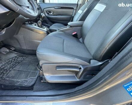 Рено Гранд Сценик, объемом двигателя 1.4 л и пробегом 206 тыс. км за 7950 $, фото 17 на Automoto.ua