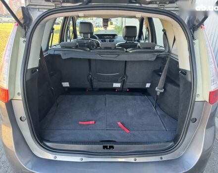 Рено Гранд Сценик, объемом двигателя 1.4 л и пробегом 206 тыс. км за 7950 $, фото 27 на Automoto.ua