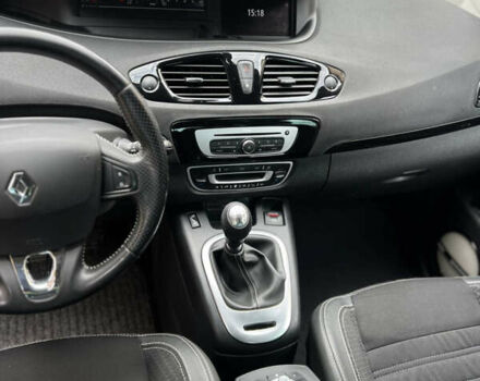 Рено Гранд Сценик, объемом двигателя 1.6 л и пробегом 181 тыс. км за 10500 $, фото 14 на Automoto.ua