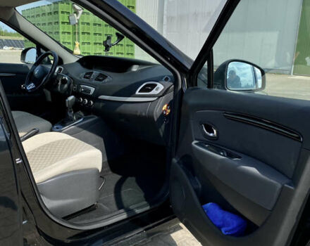 Рено Гранд Сценик, объемом двигателя 1.6 л и пробегом 232 тыс. км за 9300 $, фото 11 на Automoto.ua