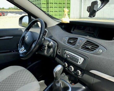 Рено Гранд Сценик, объемом двигателя 1.6 л и пробегом 232 тыс. км за 9300 $, фото 9 на Automoto.ua