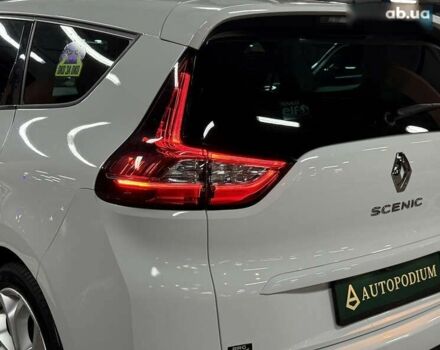Рено Гранд Сценик, объемом двигателя 1.7 л и пробегом 174 тыс. км за 17500 $, фото 10 на Automoto.ua