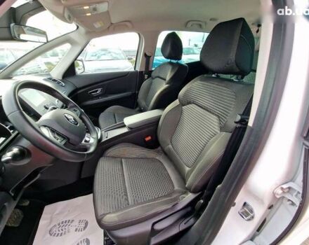 Рено Гранд Сценик, объемом двигателя 1.7 л и пробегом 169 тыс. км за 15900 $, фото 21 на Automoto.ua