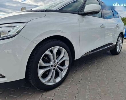 Рено Гранд Сценик, объемом двигателя 1.7 л и пробегом 169 тыс. км за 15900 $, фото 1 на Automoto.ua