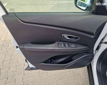 Рено Гранд Сценик, объемом двигателя 1.7 л и пробегом 169 тыс. км за 15900 $, фото 19 на Automoto.ua