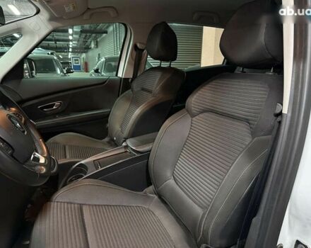 Рено Гранд Сценик, объемом двигателя 1.7 л и пробегом 174 тыс. км за 17500 $, фото 18 на Automoto.ua