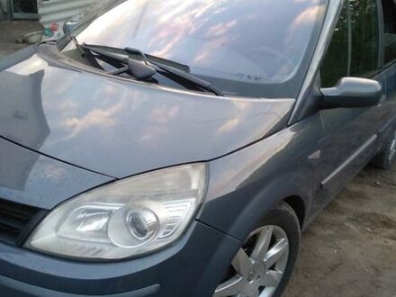 Рено Гранд Сценік, об'ємом двигуна 2 л та пробігом 325 тис. км за 4700 $, фото 1 на Automoto.ua
