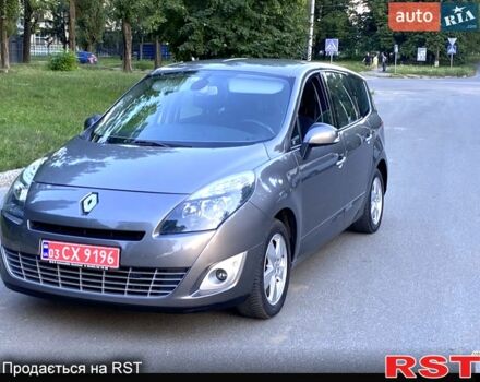 Рено Гранд Сценик, объемом двигателя 2 л и пробегом 206 тыс. км за 7400 $, фото 1 на Automoto.ua