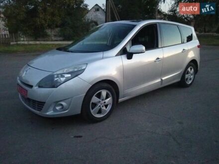 Рено Гранд Сценик 2009 в Нововолынск на Automoto.ua Рено Гранд Сценик, объемом двигателя 1.9 л и пробегом 260 тыс. км за 6998 $, фото 1 на Automoto.ua