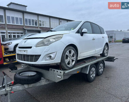 Рено Гранд Сценик, объемом двигателя 0 л и пробегом 134 тыс. км за 4950 $, фото 1 на Automoto.ua