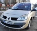 Желтый Рено Гранд Сценик, объемом двигателя 1.9 л и пробегом 424 тыс. км за 5200 $, фото 1 на Automoto.ua