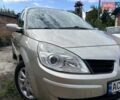 Желтый Рено Гранд Сценик, объемом двигателя 1.5 л и пробегом 208 тыс. км за 6300 $, фото 13 на Automoto.ua