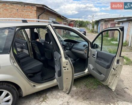 Желтый Рено Гранд Сценик, объемом двигателя 1.5 л и пробегом 208 тыс. км за 6300 $, фото 21 на Automoto.ua