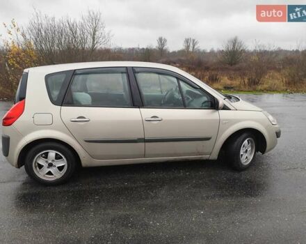 Желтый Рено Гранд Сценик, объемом двигателя 1.46 л и пробегом 301 тыс. км за 5100 $, фото 3 на Automoto.ua