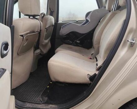 Желтый Рено Гранд Сценик, объемом двигателя 1.46 л и пробегом 301 тыс. км за 5100 $, фото 7 на Automoto.ua