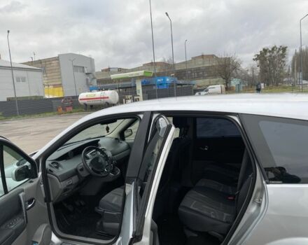 Сірий Рено Гранд Сценік, об'ємом двигуна 1.9 л та пробігом 290 тис. км за 4400 $, фото 14 на Automoto.ua