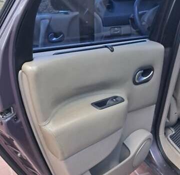 Сірий Рено Гранд Сценік, об'ємом двигуна 1.9 л та пробігом 392 тис. км за 4650 $, фото 13 на Automoto.ua