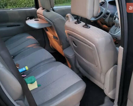 Серый Рено Гранд Сценик, объемом двигателя 2 л и пробегом 276 тыс. км за 5000 $, фото 5 на Automoto.ua