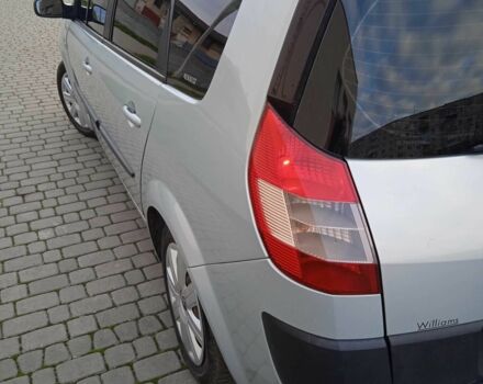 Серый Рено Гранд Сценик, объемом двигателя 1.6 л и пробегом 225 тыс. км за 4300 $, фото 9 на Automoto.ua