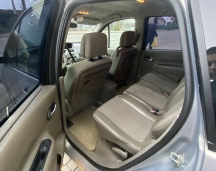 Серый Рено Гранд Сценик, объемом двигателя 1.9 л и пробегом 162 тыс. км за 4500 $, фото 7 на Automoto.ua