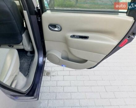 Серый Рено Гранд Сценик, объемом двигателя 1.6 л и пробегом 400 тыс. км за 4500 $, фото 13 на Automoto.ua