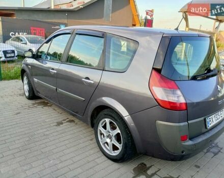 Серый Рено Гранд Сценик, объемом двигателя 1.6 л и пробегом 400 тыс. км за 4500 $, фото 16 на Automoto.ua