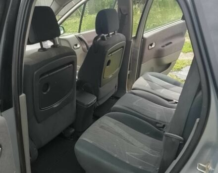 Серый Рено Гранд Сценик, объемом двигателя 1.9 л и пробегом 257 тыс. км за 4750 $, фото 6 на Automoto.ua