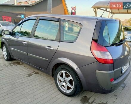Серый Рено Гранд Сценик, объемом двигателя 1.6 л и пробегом 400 тыс. км за 4500 $, фото 14 на Automoto.ua